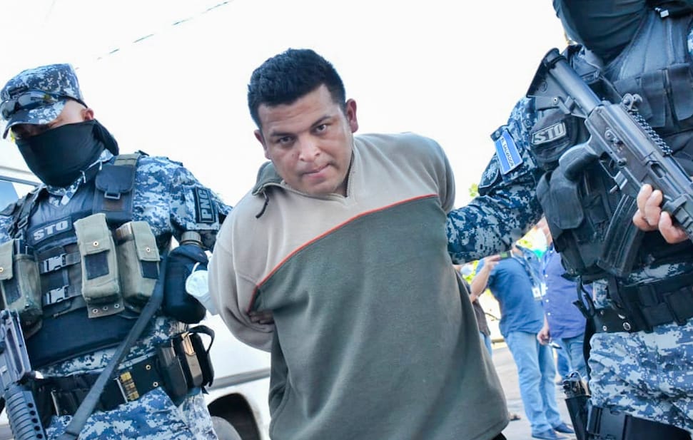 PNC Usulután captura en flagrancia a sujeto que intentó matar a expareja pnc-usulutan-captura-en-flagrancia-a-sujeto-que-intento-matar-a-expareja